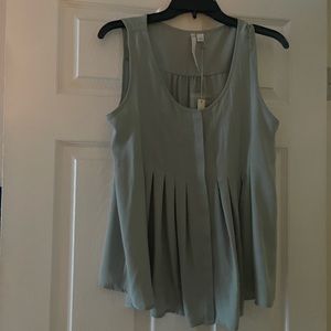 Very pretty green silky style dress blouse